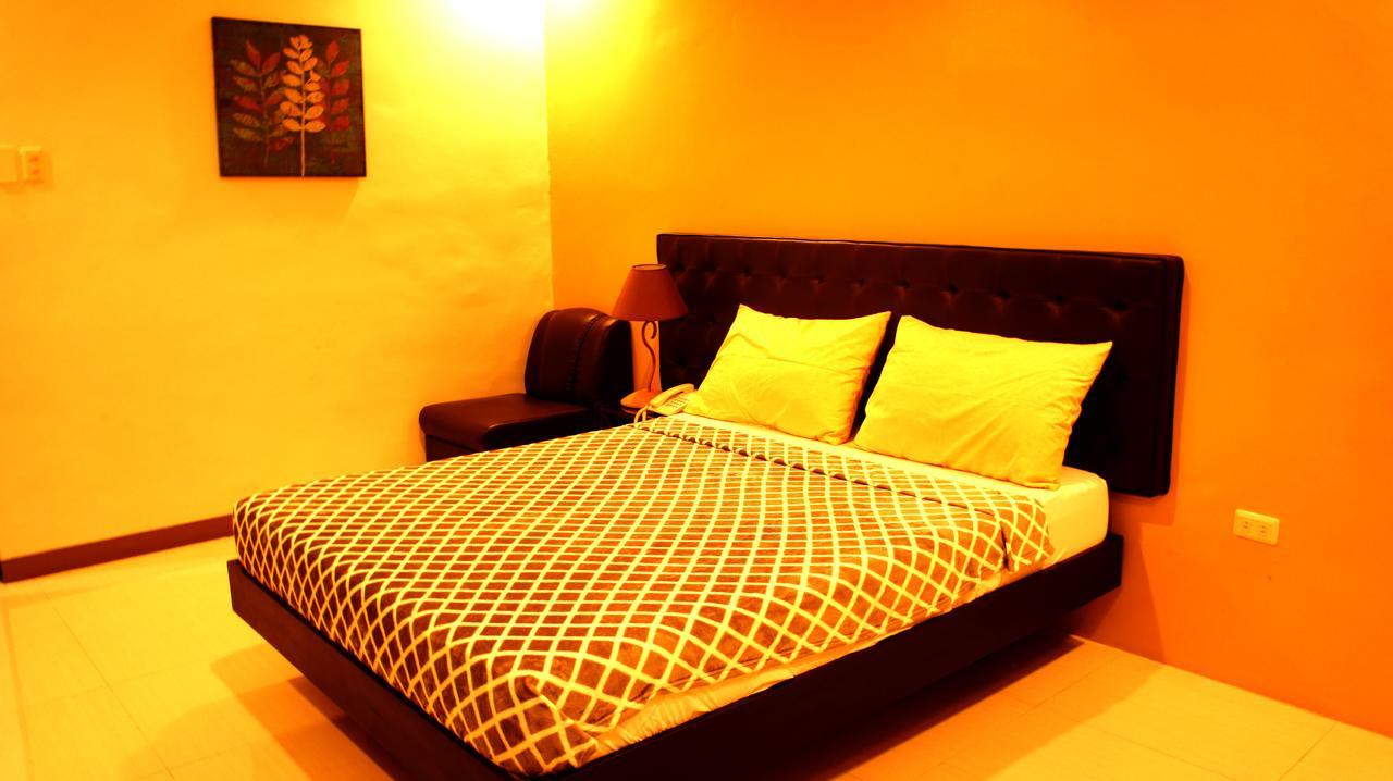 Urbantel Hotel Lucena Εξωτερικό φωτογραφία